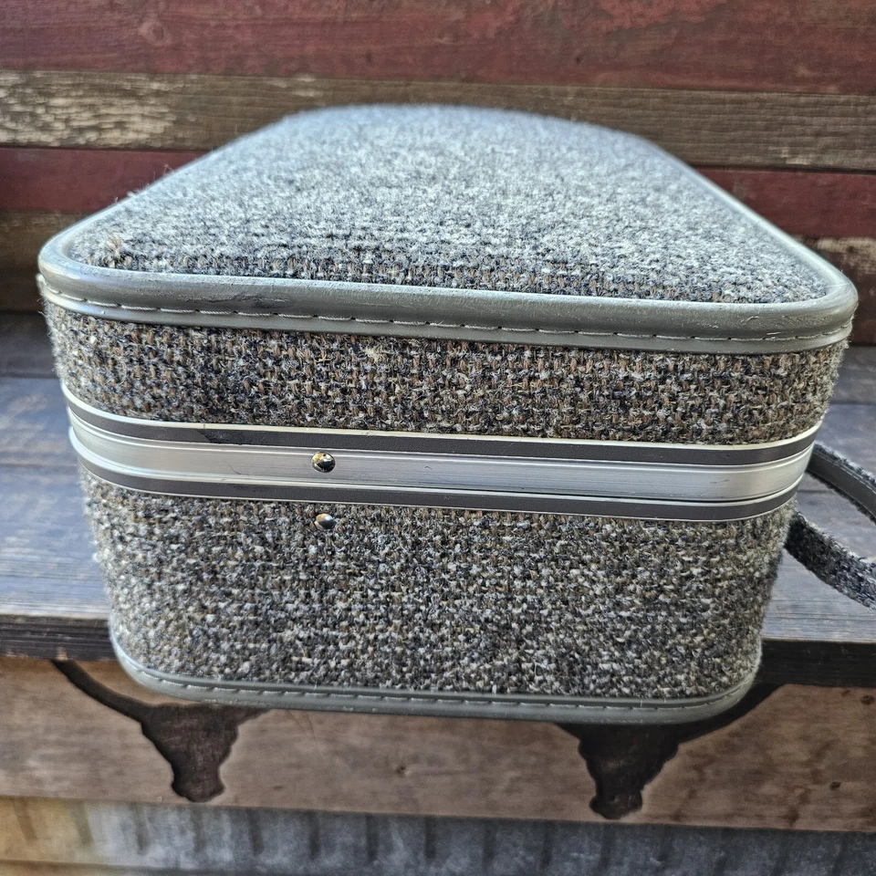 Maleta con ruedas de equipaje de tweed Amelia Earhart de colección usada en excelente estado Foto 3 de 4