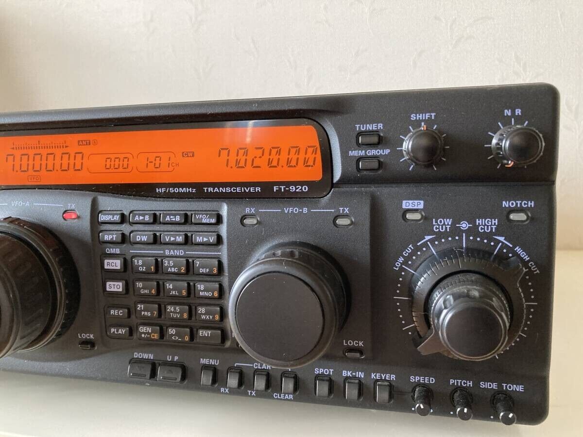 Yaesu FT-920 100w Ham HF/VHF 6m Transceiver Auto tuner Yaesu FT-920 100w Ham HF/VHF 6m Transceiver Auto tuner