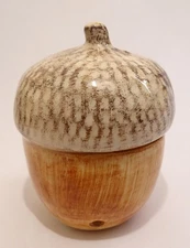 ENGLAND, ACORN Pie Bird Vent Lownds-Pateman Babbacombe Pottery
