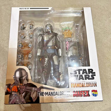 MAFEX No.129 The Mandalorian Star Wars Figure Grogu Fabric Cape Medicom Toy JPN