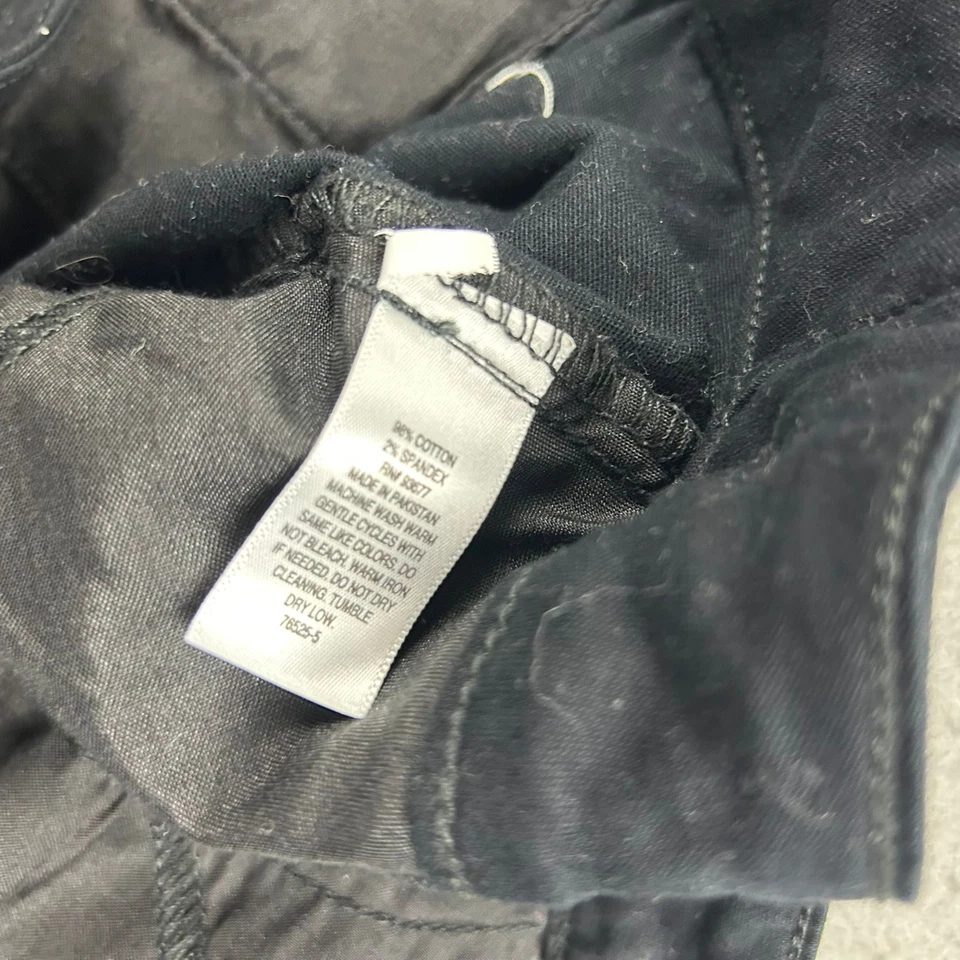 St Johns Bay Shorts Womens 30W Black Flat Front Lightweight Bermuda - Image 4 of 4