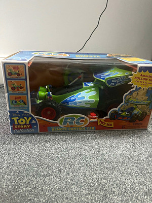 Thinkway Toys Toy Story RC ferngesteuertes Auto Follow Mode verpackt grün/blau/schwarz