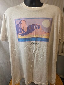 T-shirt vintage des années 80 ou 90 à point unique avec motif floral