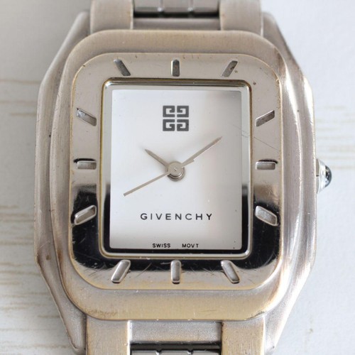 GIVENCHY Working Watch