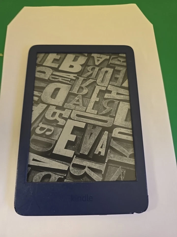 Amazon Kindle 11. Gen 2022 16GB Wi-Fi C2V2L3 6" Blau Gehäuse beschädigt (DK746)