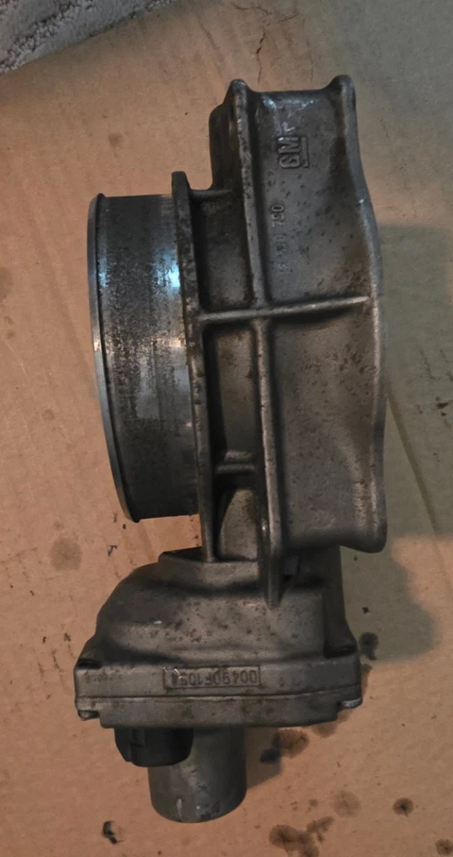 Corpo do acelerador lâmina prata Camaro Corvette 12570790 - Imagem 2 de 4