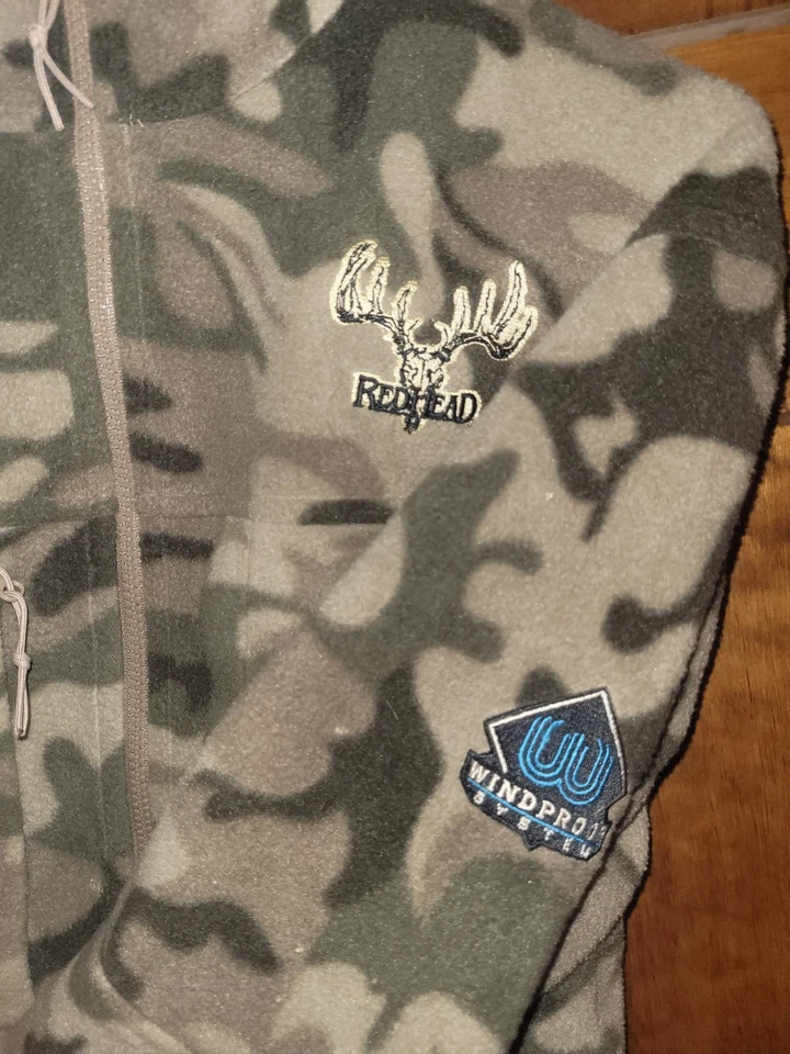 Chaqueta cortavientos Redhead 1856 camuflaje para hombre pequeña polar usada en excelente estado Foto 2 de 4