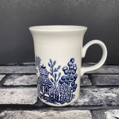 Blue Willow Churchill Ceramic Mug Made in England Vintage Coffee Tea Cup