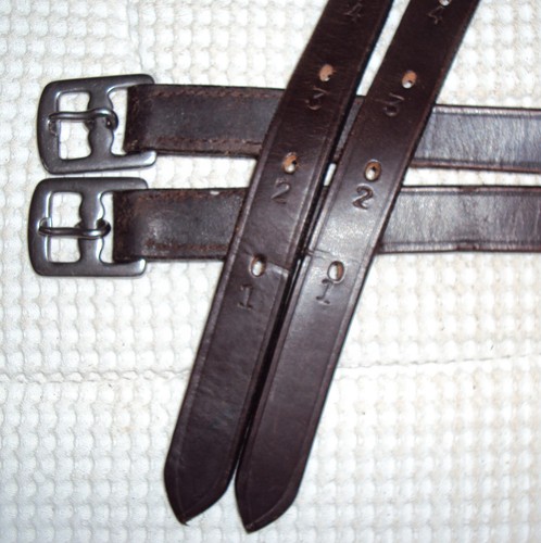 COLLEGIATE Stirrup Leathers - Quality Brown Leather - 3/4" x 50" - NICE