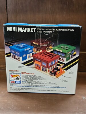 1990 Hot Wheels City Mini Market Sto & Go! Playset with White
