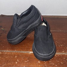 Super Cute VANS CLASSIC SLIP ON Black/Black- Size 2 Baby/Infant