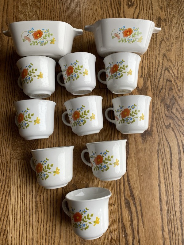Corelle Corning Wildflower Creamer Coffee Cups, Casserole Dish