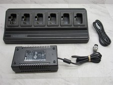 Vertex Standard CD-18 6 Unit Multi-Charger with Adapter