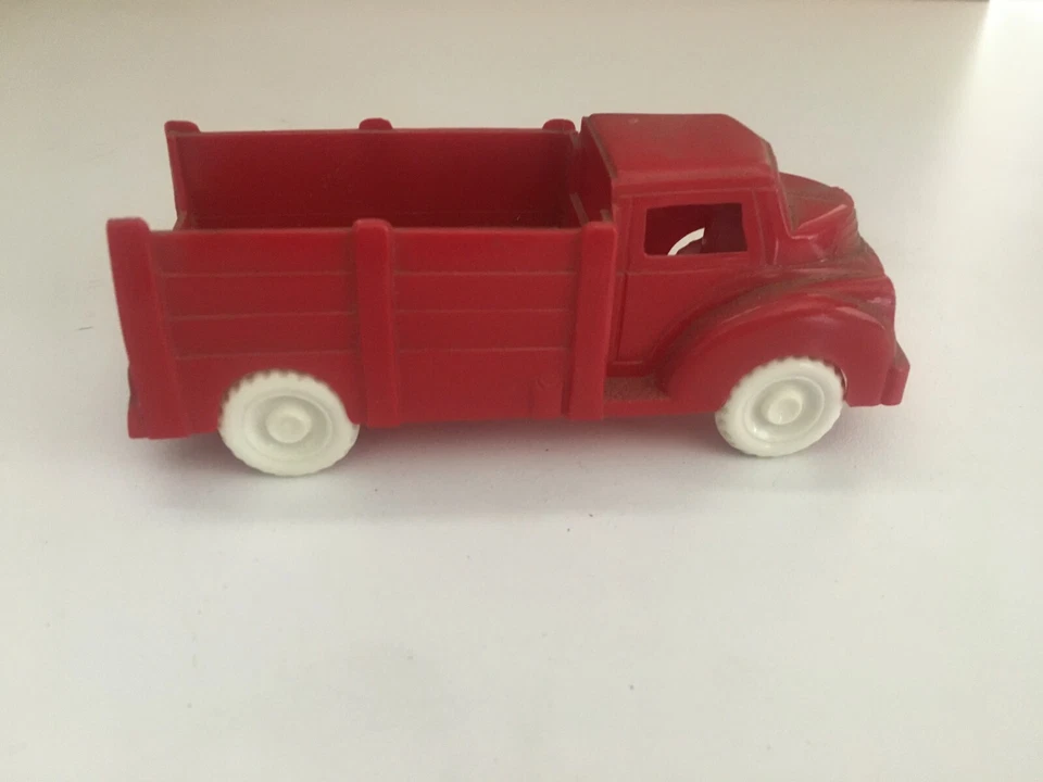 Camión de juguete Lapin 1941-1946 cabina sobre Chevy de plástico rojo Foto 3 de 4