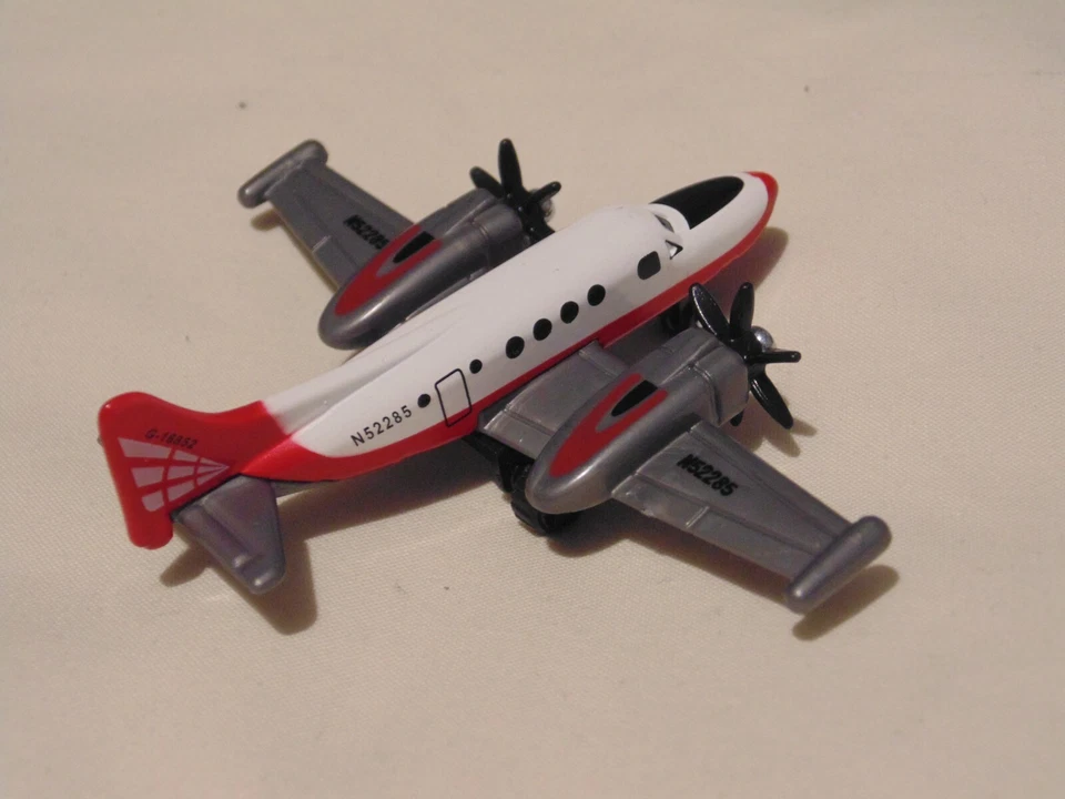 Avión Rev Red C90GTx - avión de juguete diecast 2 hélices - usado excelente Foto 4 de 4