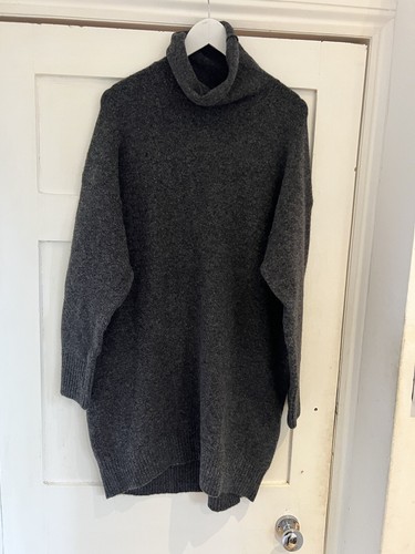 Uniqlo women’s roll neck wool blend jumper dress Size M worn once