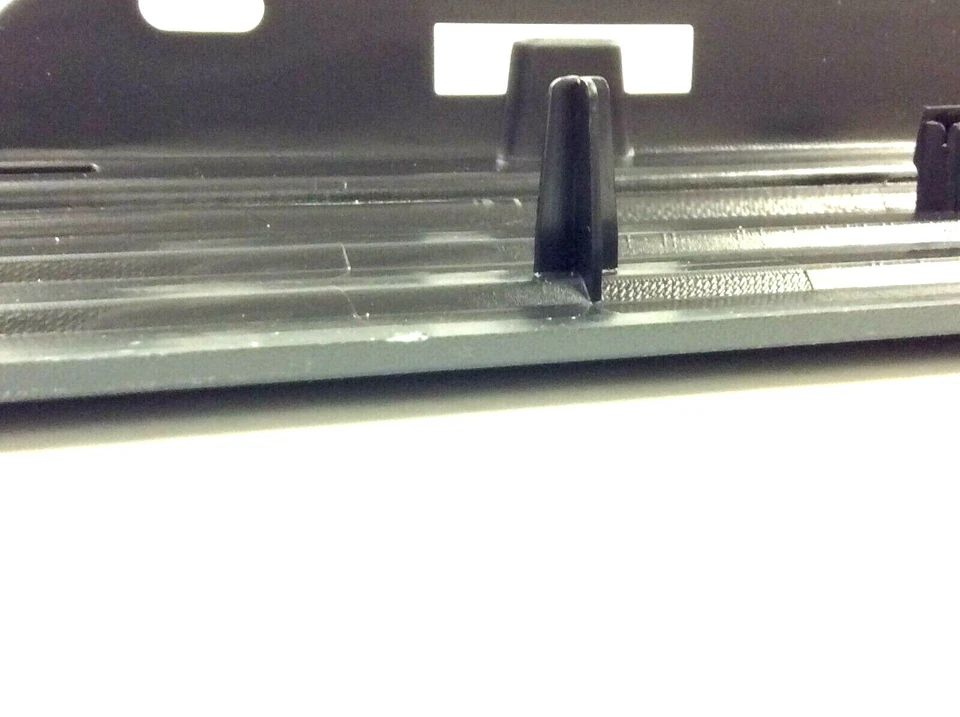 Parachoques trasero Jeep Compass Patriot 2011-2017 negro moldura negra OEM Foto 4 de 4