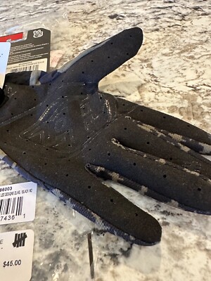 UNDEFEATED x Troy Lee Designs SE Air Gloves SIZE MED / SOLD OUT
