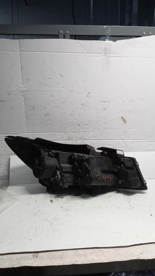 Conjunto de faros izquierdos usados se adapta a: proyector halógeno Kia Sedona 2017 sin LED acc Foto 2 de 4