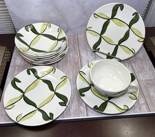 BLUE RIDGE POTTERY Ribbon Plaid, 1940s 1 cup saucer 2 bread butter 6 berry bowls