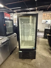 FRIGOGLASS MC300-V2 SINGLE DOOR GLASS REFRIGERATOR MERCHANDISER USED 10.6cu Ft