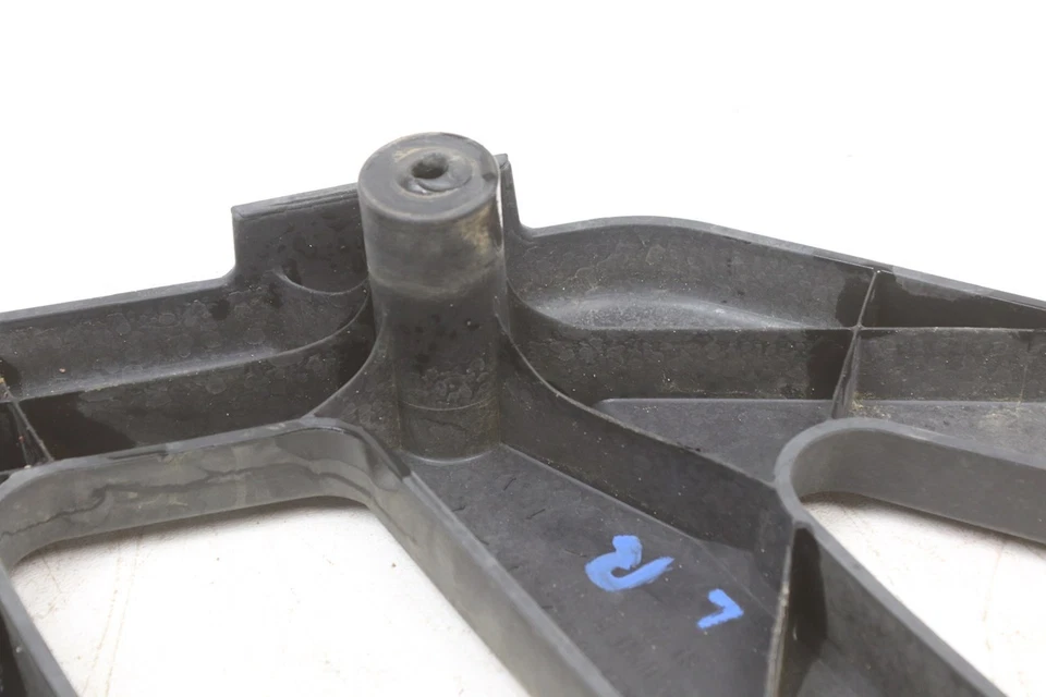 Can-Am Outlander 400 MAX 05 Rack Rear Left 705001525 52166 Foto 4 de 4