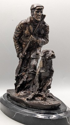 Pierre Jules Mene seltene Bronzeskulptur ''Jäger mit Hund''. Frankreich