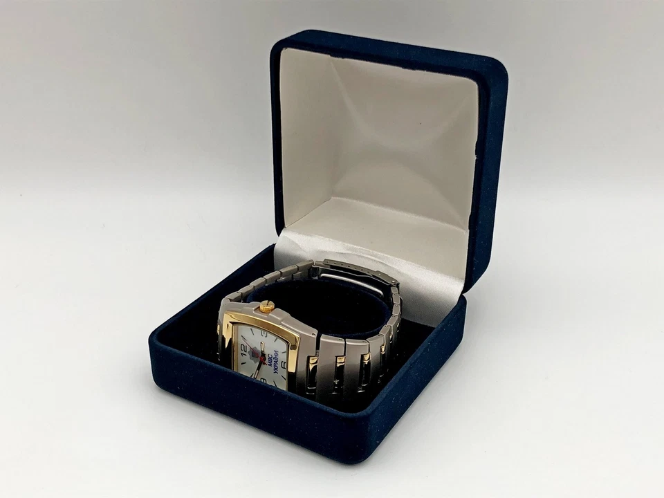 Reloj Pulsera Omax Cuarzo Japón Reloj Vintage Ministerio Interior Ucrania Foto 2 de 4