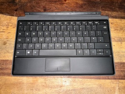 Original Microsoft Surface Type Cover 1535 RT / 2 / Pro 1 / Pro 2 UK QWERTY Schwarz