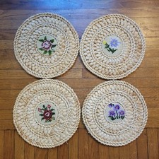 Vintage Decorative Woven straw Placemats of 4 Embroidered Floral Patterns