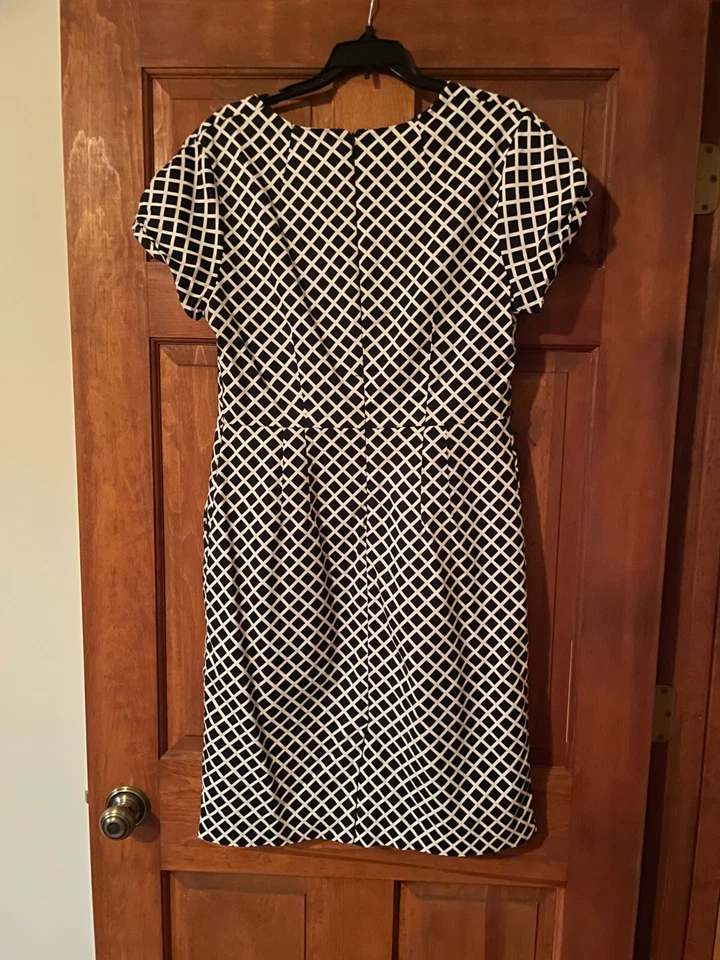 Vestido Keren Hart talla 8 blanco y negro cremallera con bolsillos y forrado. Foto 2 de 2