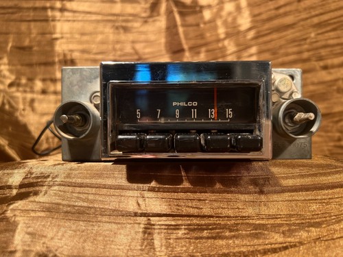 VINTAGE PHILCO  FoMoCo /FOMO CO 12V CAR RADIO 8TP0 020803 - Bild 1 von 9