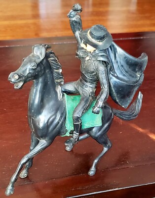 VINTAGE 1960'S WALT DISNEY ZORRO ACTION FIGURE W HORSE, HAT, CAPE