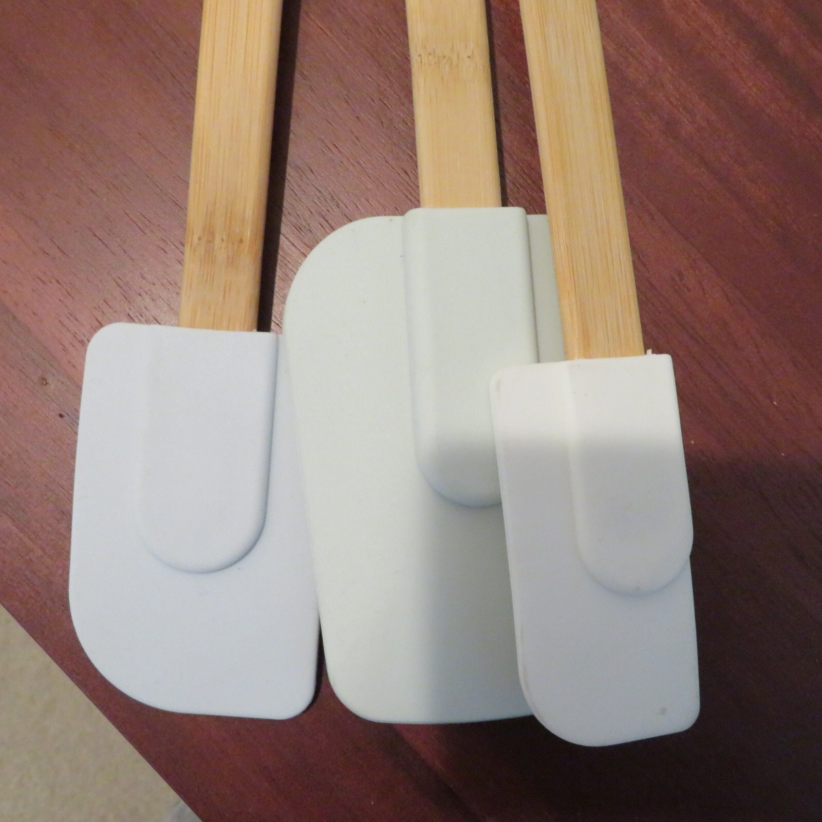 Sara Fitz 3 Piece Utensil Set Basset Hound Dog Large Silicone 3 Pc