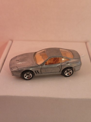 Hot Wheels 2000 Ferrari 550 Maranello Prototype Barbie Interior - Picture 5 of 8