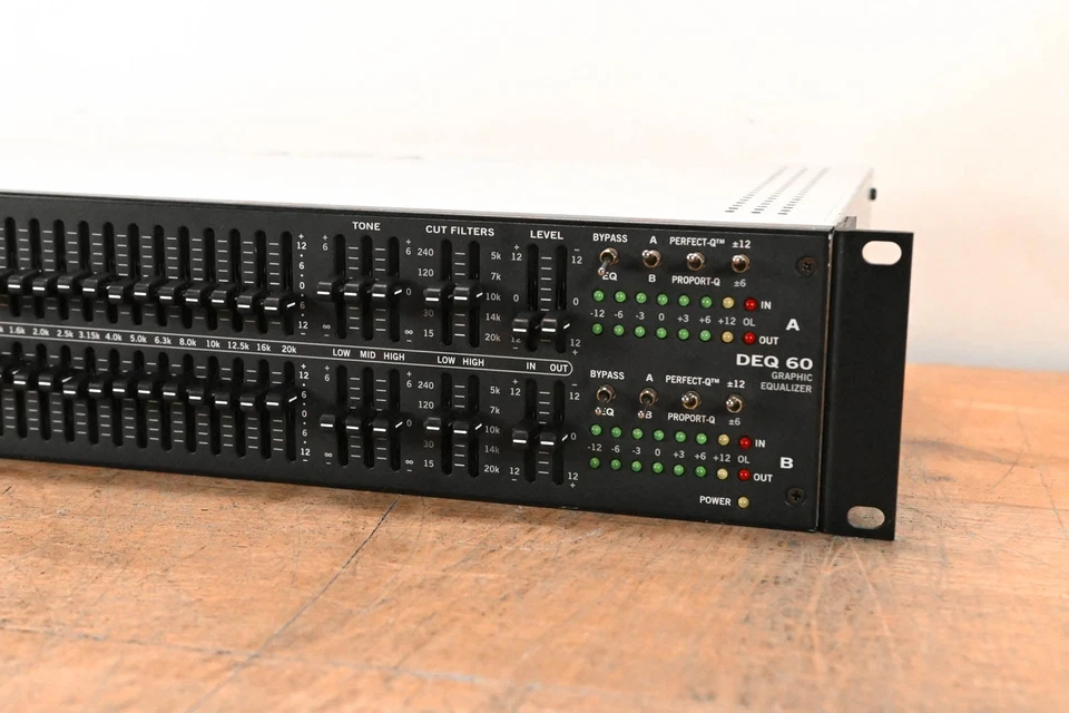 Rane DEQ 60 Dual Channel 30 Band Graphic Equalizer CG01S5F - Image 2 of 4