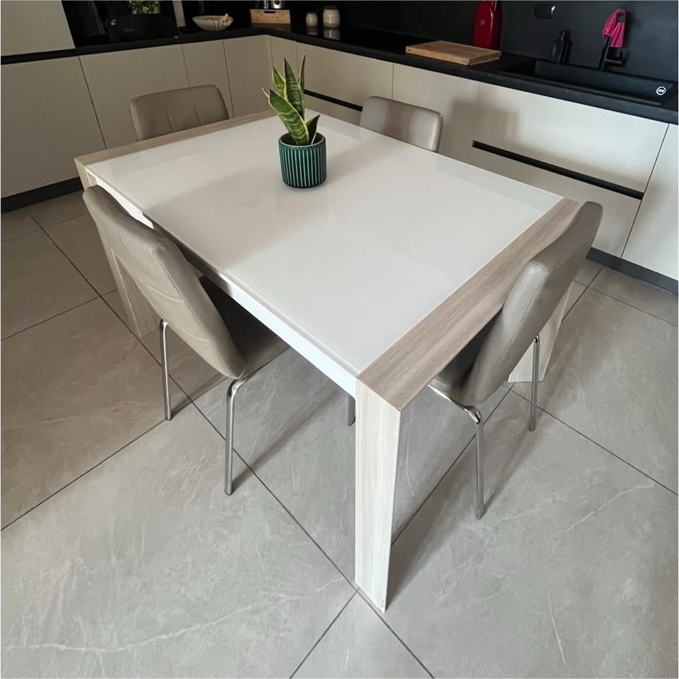Set tavolo quadrato bianco 140/220 cm h90 allungabile + 4 sedie