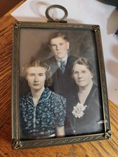 Vtg 1920s ? Metal Framed Hand Tinted Painted Tri-Photos Family Frame France 4x5 