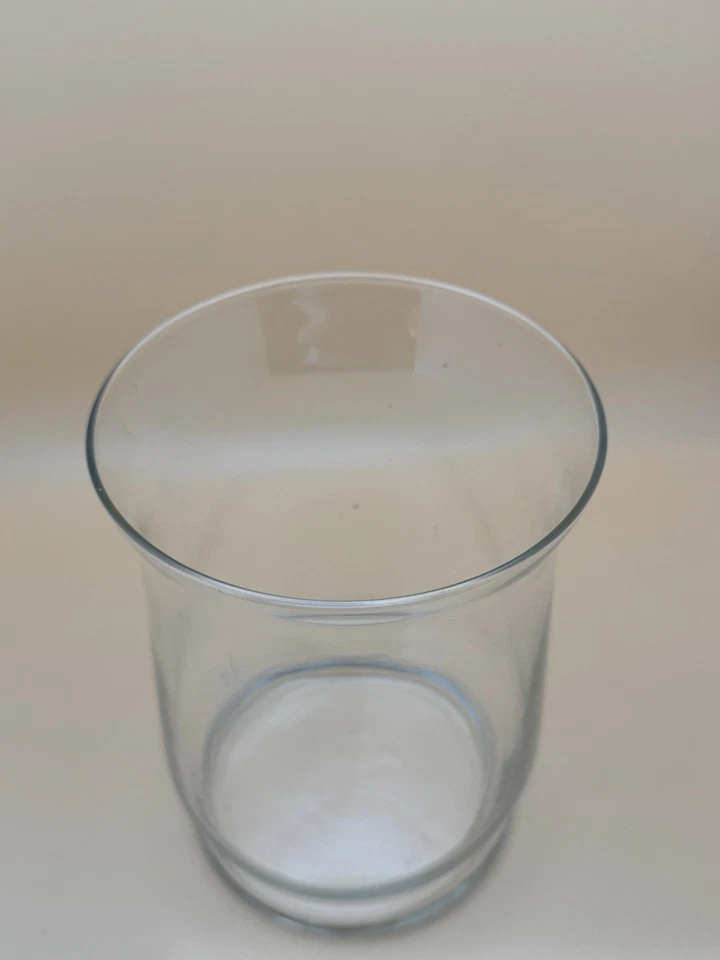 Libbey Adorn 透明玻璃飓风花瓶/烛台 8.5 英寸高 — 第 2/2 张图片