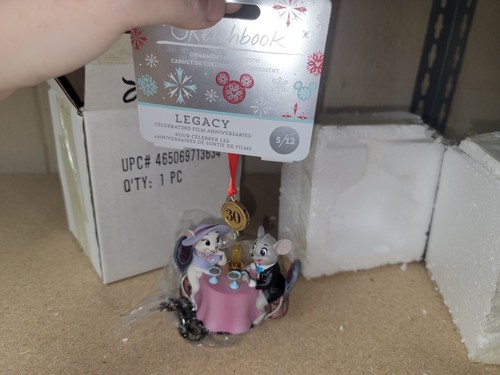 2020 Disney The Rescuers 30th Legacy Sketchbook Christmas Ornament Bernard - Picture 2 of 4