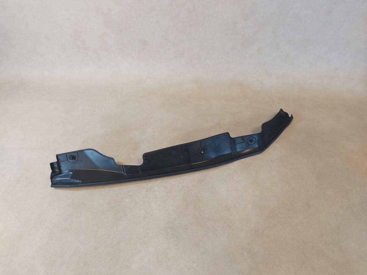 BMW X1 F48 Front Right Door Gap Seal 51767349644 7349644 GENUINE 