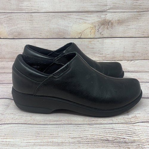 nonslip crocs for work
