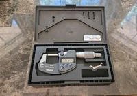 Mitutoyo 293-340-32. Digital Micrometer. 0-1" .001mm .00005"