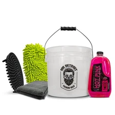 Mr. Detroit - 5pc Car Wash Kit - 64oz Soap, Mitt, XL Towel, Bucket & Grit Guard