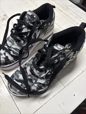 Heelys Skate Shoes Pro 20 Sneakers Youth Size 6 Charcoal Camouflage Print Gray
