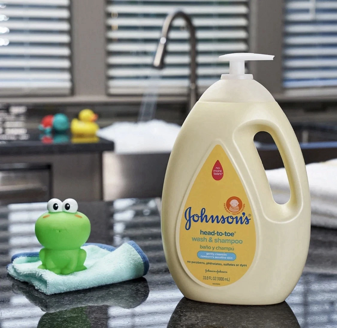 Johnson's Head-To-Toe Baby Wash & Shampoo 33.8 fl oz NEW Infant Child