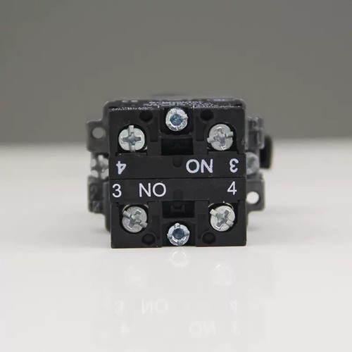 2/Piece NEW XB2BJ33C XB2-BJ33C 2NO Selection Button Switch 3-gear Self-locking - Bild 4 von 6