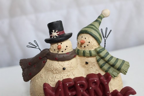 BLOSSOM BUCKET SUZI 10 "MERRY CHRISTMAS" Snowmen Couple 108-82692, 3.25" High - Picture 3 of 10