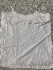 damskie/jrs rozmiar M off white cami super miękkie koronkowe krawędzie wbudowany biustonosz półkowy A & F