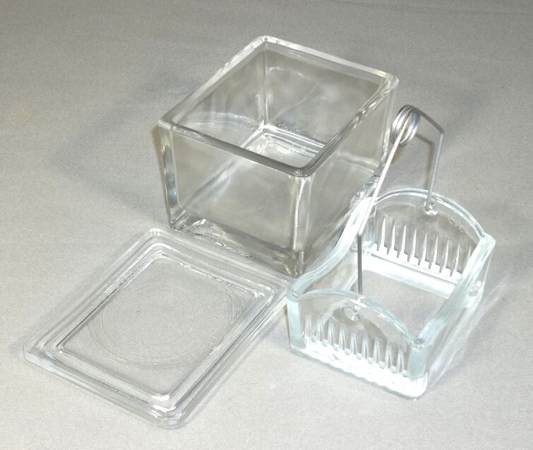 Wheaton Glass 20 Slide Staining Dish Jar with Rack, Cover and Handle EX+